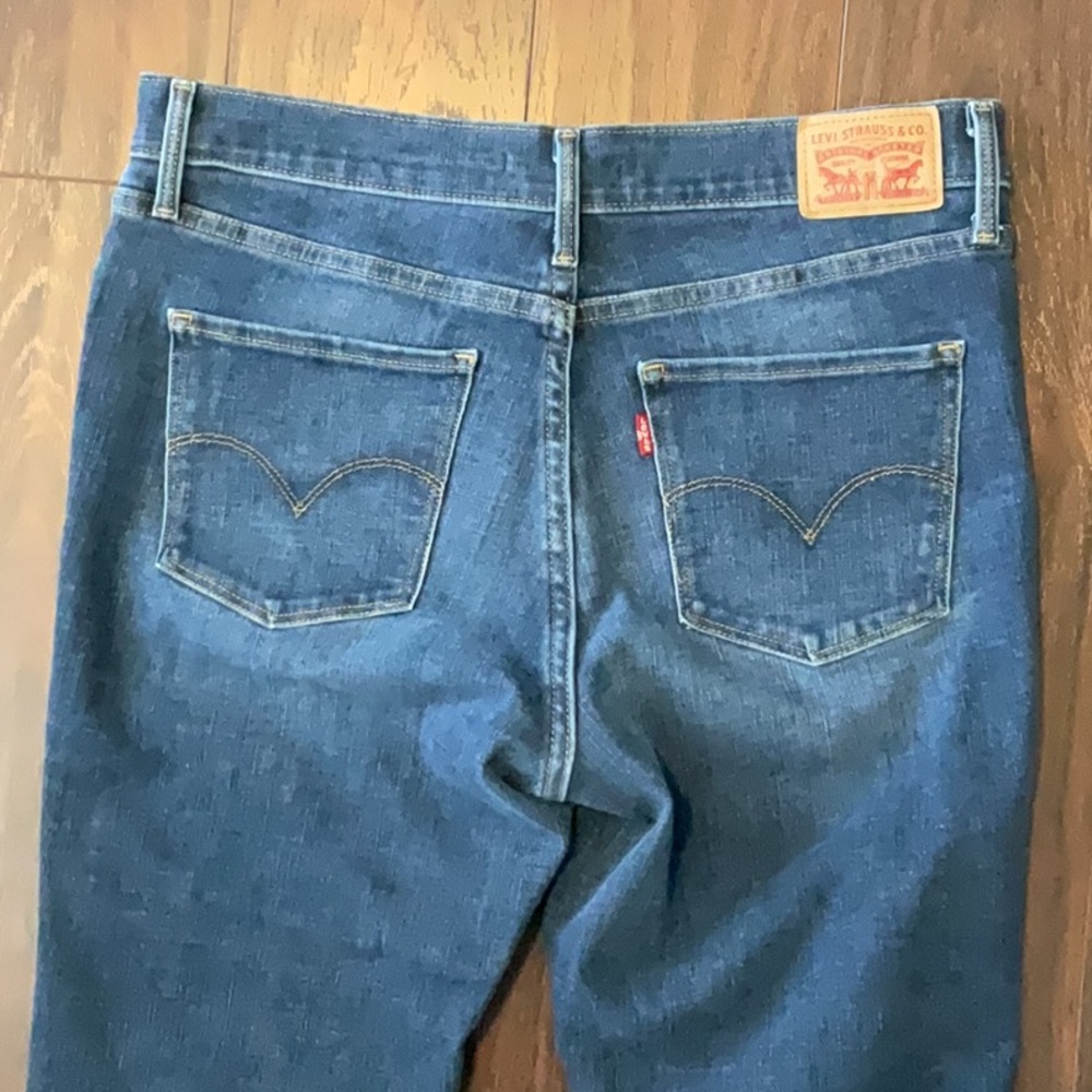315 Shaping Bootcut LEVI’s - Picture 4 of 10